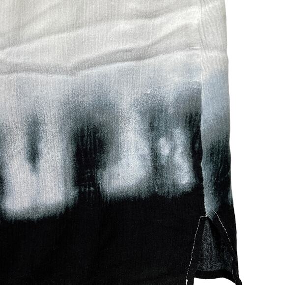 Rue+ White and Black Tie Dye Style Lace Up Front Tank Top Plus Size 3X - Picture 7 of 11